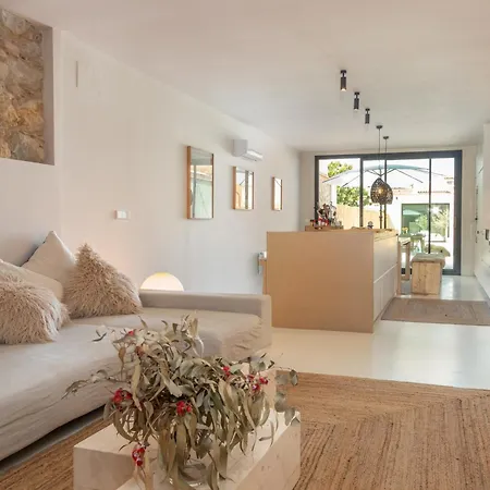 Preciosa Casa Con Piscina En El Centro Palafrugell